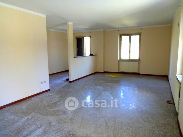 Casa bi/trifamiliare in residenziale in Stazione Alseno