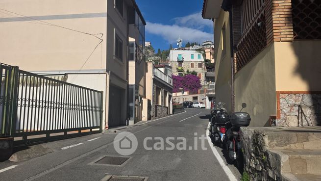 Casa indipendente in residenziale in Via Leonardo Da Vinci