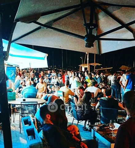 Attivitã /licenza (con o senza mura) in commerciale in 