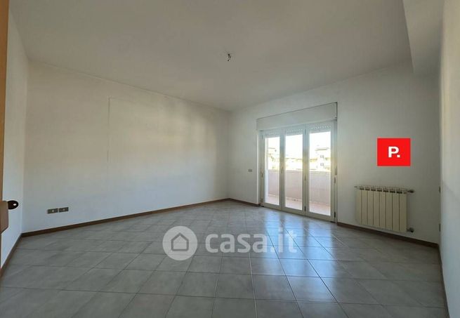 Appartamento in residenziale in Via Santella