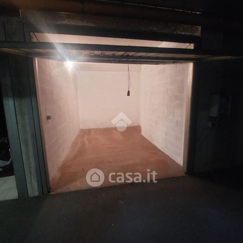 Box/posto auto in residenziale in Via Gallo Pecca