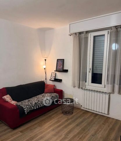Appartamento in residenziale in Viale Camillo Golgi 38