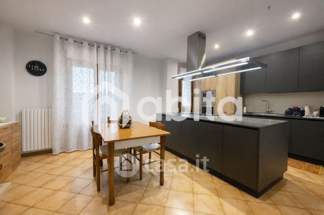 Villetta a schiera in residenziale in Via Giuseppe Mazzini