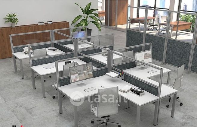 Ufficio in commerciale in 
