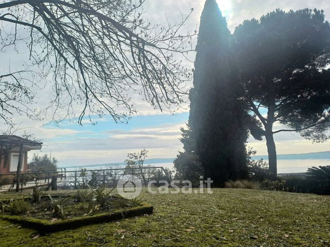 Villa in residenziale in Via Bassano di Sutri