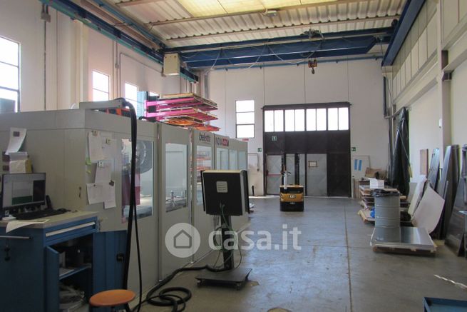 Capannone in commerciale in Via di Meleto