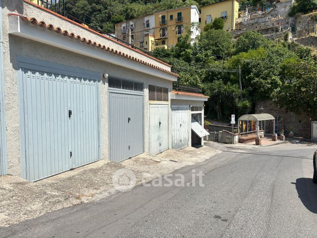 Box/posto auto in residenziale in Via San Gaetano 10