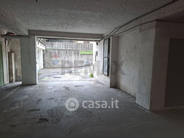 Box/posto auto in residenziale in Via Liberta 7 B