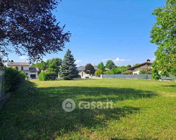 Terreno agricolo in commerciale in Via da l'Ara 26
