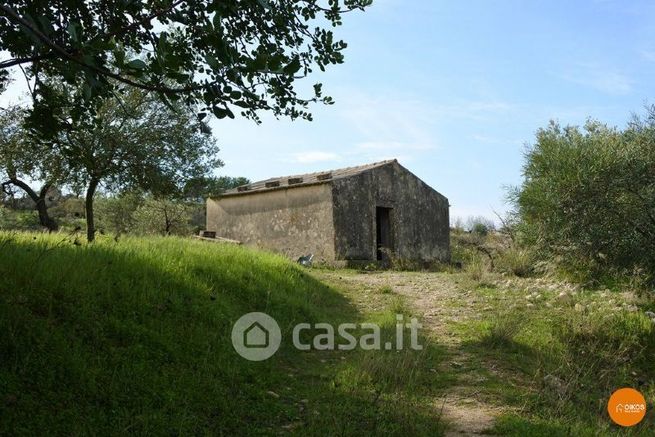Terreno edificabile in residenziale in Contrada Contessa