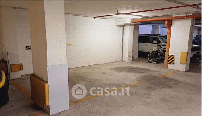 Box/posto auto in residenziale in Via del Carso