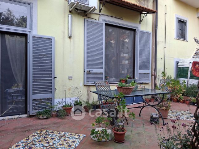 Appartamento in residenziale in Via Vecchia San Gennaro