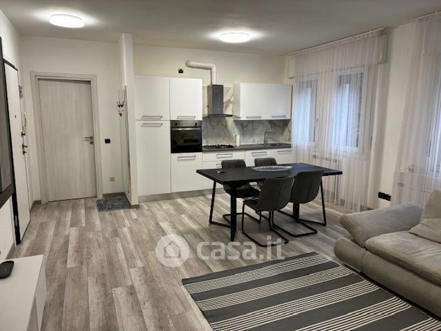 Appartamento in residenziale in Via UnitÃ 