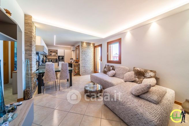 Appartamento in residenziale in Via Guglielmo Pelizzo