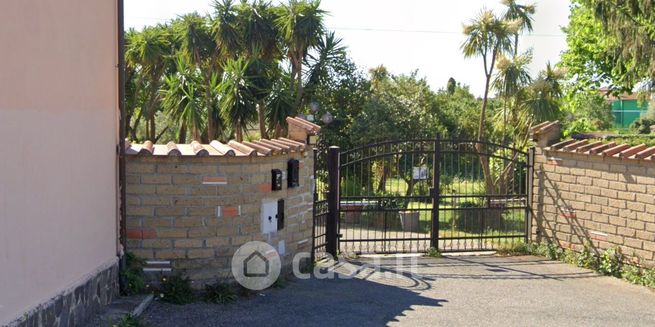 Appartamento in residenziale in Via Costantino 3