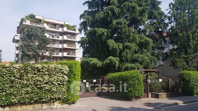 Appartamento in residenziale in Via Volturno 21