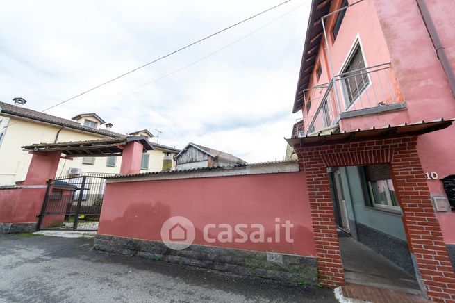 Casa bi/trifamiliare in residenziale in Via Giuseppe Mazzini 10