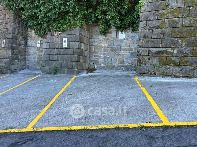 Box/posto auto in residenziale in Via Tigor