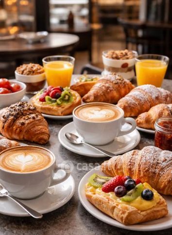 Attivitã /licenza (con o senza mura) in commerciale in Via Giorgio Rizzardi 83 -65