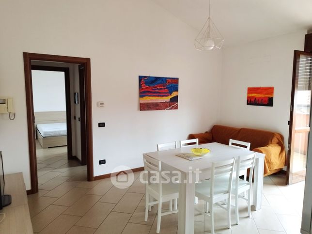 Appartamento in residenziale in Via Romagna 1