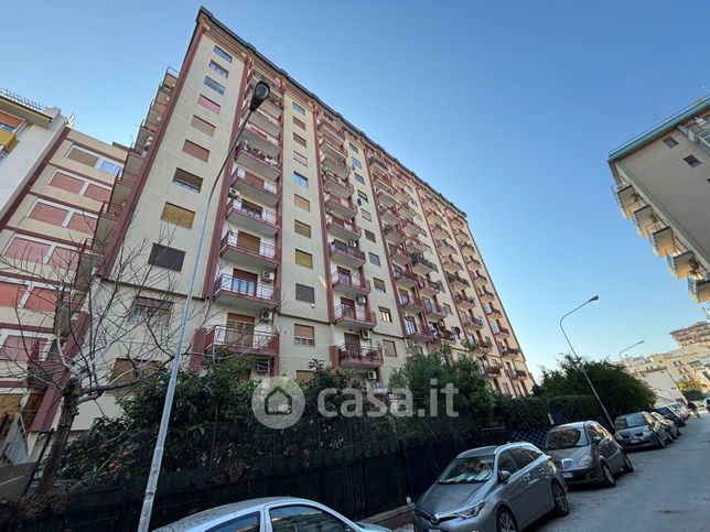 Attico/mansarda in residenziale in Via Rinaldo Montuoro 5