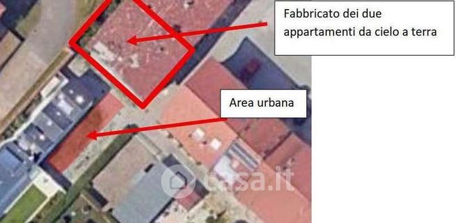Casa bi/trifamiliare in residenziale in Via Piave 16