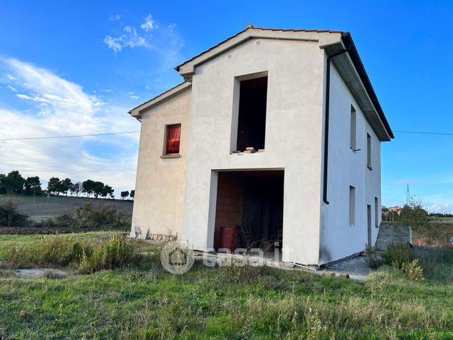 Casa indipendente in residenziale in la sgrilla