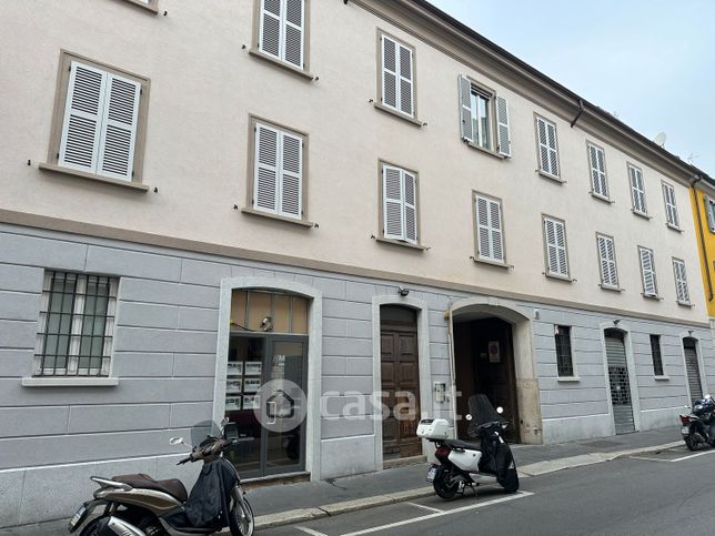 Appartamento in residenziale in Via Pietro Maroncelli 7