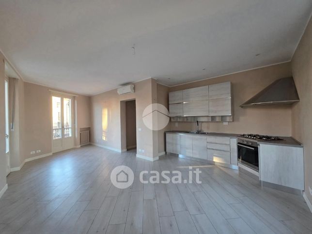 Appartamento in residenziale in Via Avezzana 69