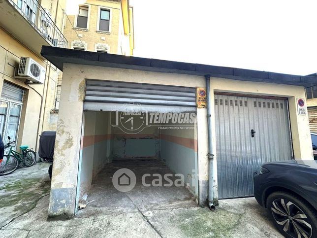 Box/posto auto in residenziale in Corso Racconigi 39