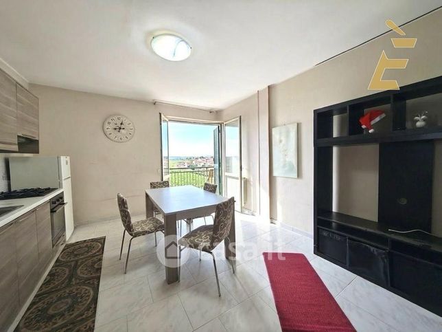 Appartamento in residenziale in Viale dei Pini Nord 7