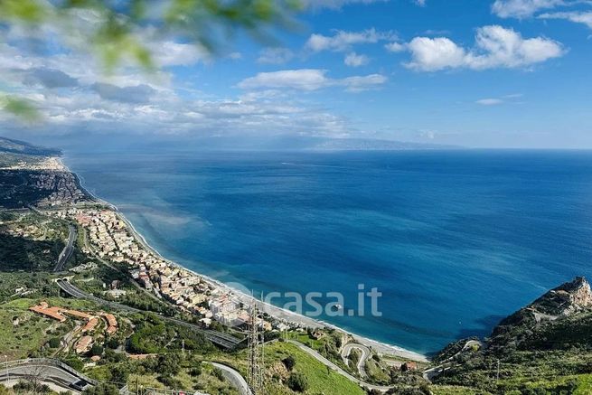 Appartamento in residenziale in Via Quartarello