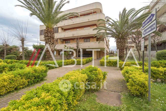 Appartamento in residenziale in Via Salvo Randone