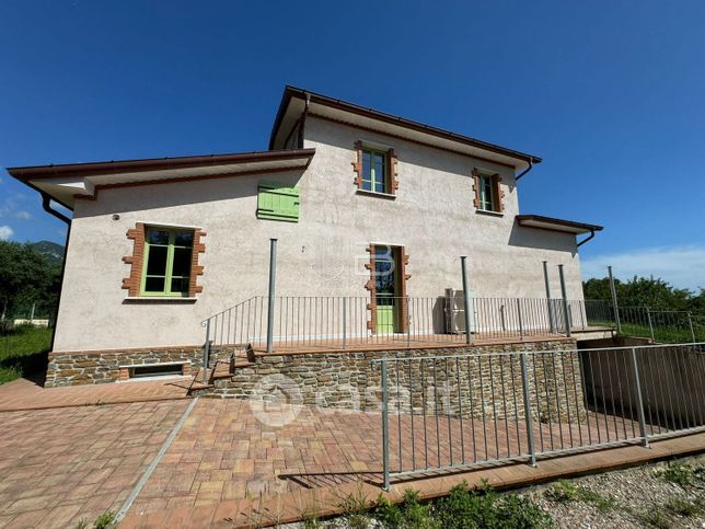 Villa in residenziale in Via delle Mimose