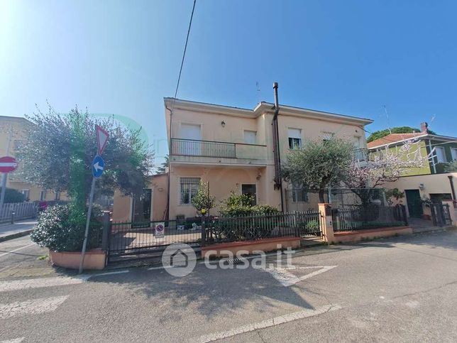 Casa indipendente in residenziale in Via Corrado Ricci 2