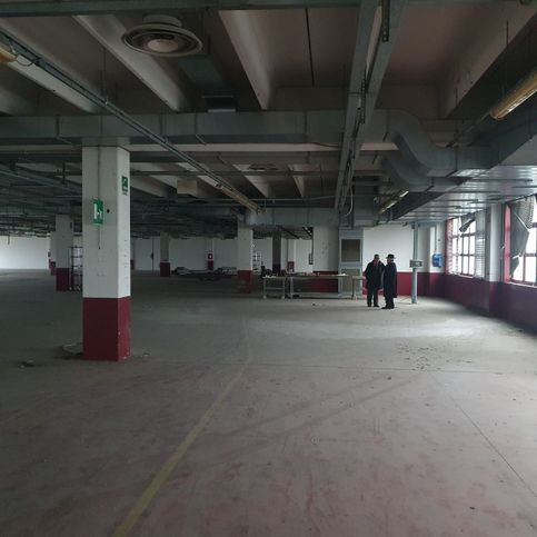 Capannone in commerciale in Strada Senza Nome