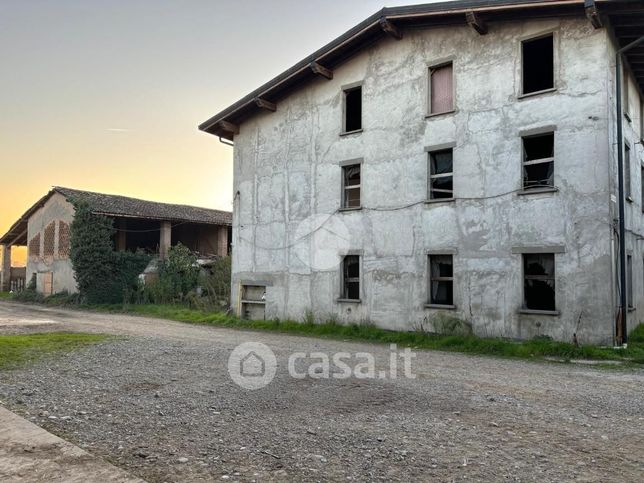 Rustico/casale in residenziale in Via San Rocco