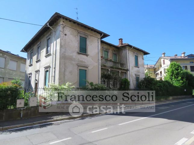 Villa in residenziale in Via XX Settembre 9
