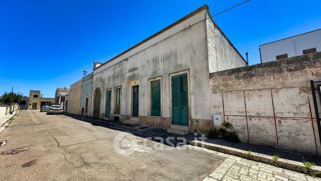 Casa indipendente in residenziale in Via Trieste 20