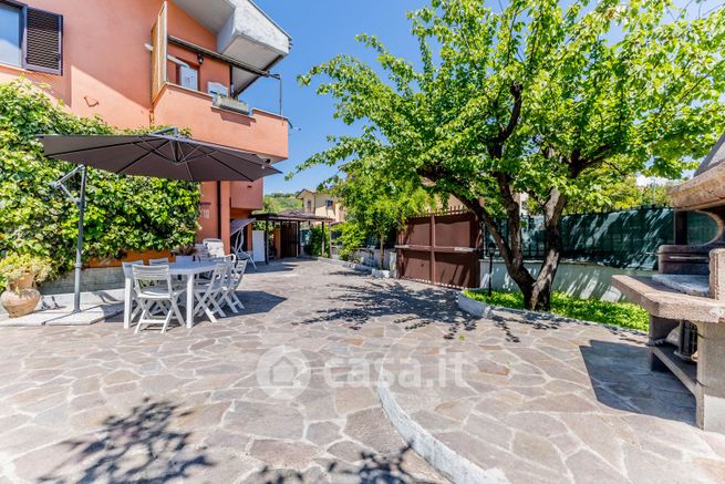 Villetta a schiera in residenziale in Via di Santa Lucia 143