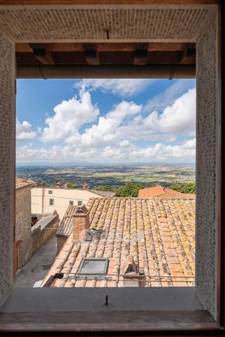 Appartamento in residenziale in Vicolo del Fosso 9