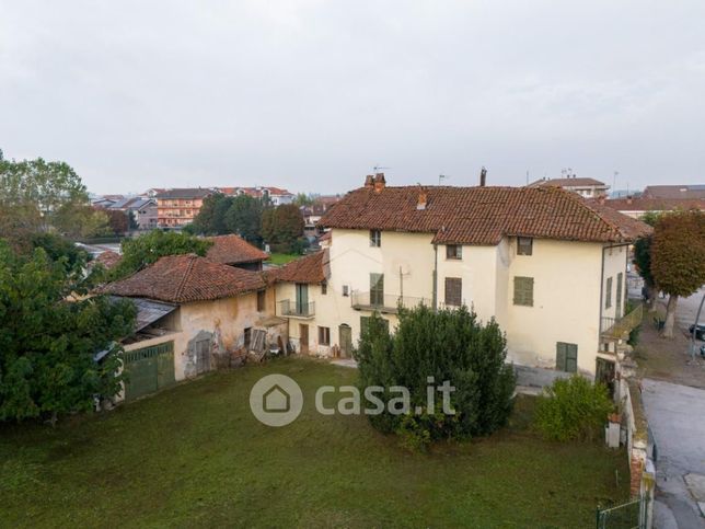 Casa bi/trifamiliare in residenziale in Piazza San Sebastiano 8