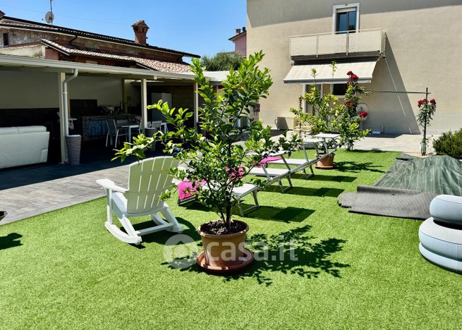 Casa bi/trifamiliare in residenziale in Via Agazzano