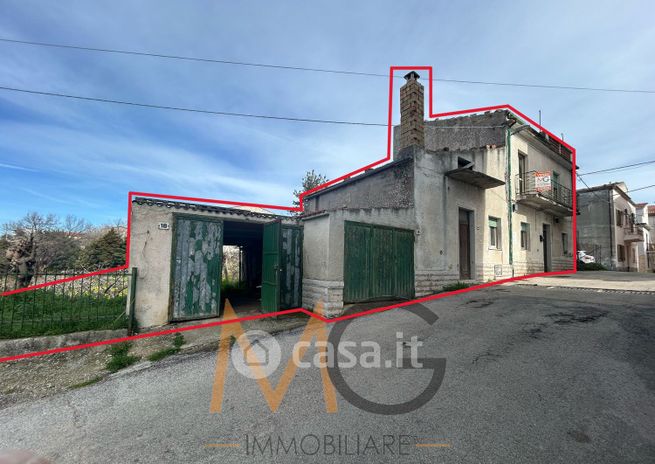 Casa indipendente in residenziale in Traversa 5 3