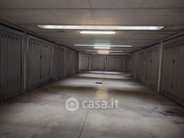 Garage/posto auto in residenziale in Via Fiume 19