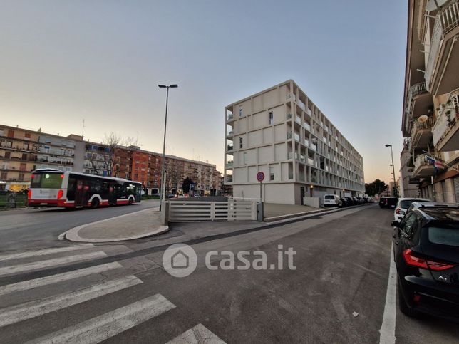 Box/posto auto in residenziale in Via Giustino Fortunato 1