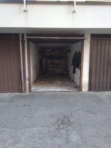 Garage/posto auto in residenziale in Via Don Luigi Orione 2 B