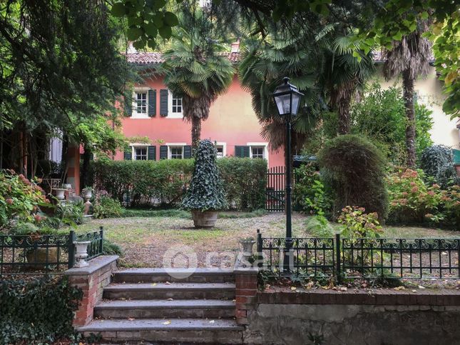 Villa in residenziale in Via Origlia 3