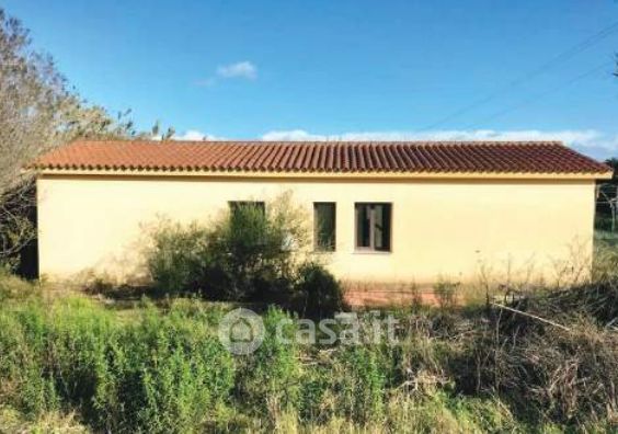 Villa in residenziale in LOCLAITà CAPRILAZZU