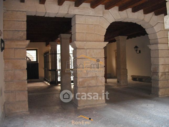 Appartamento in residenziale in Via Scrimiari 10